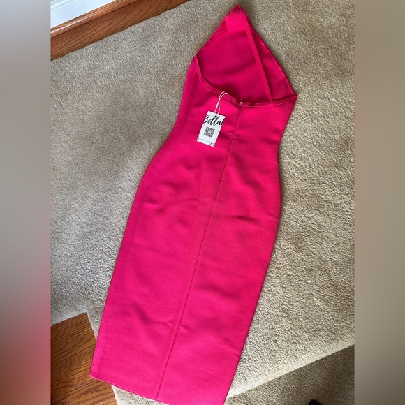 Bella Barnett Dresses & Skirts - BB Chic Backless Hot Pink Dress Bandage Bodycon Bella Barnett NWT  Nightlife Mob
